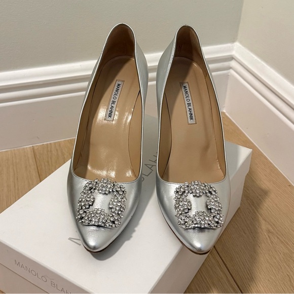 Manolo Blahnik Shoes - Manolo Blahnik Hangisi 90mm Silver Leather Crystal Buckle Pumps Size 41